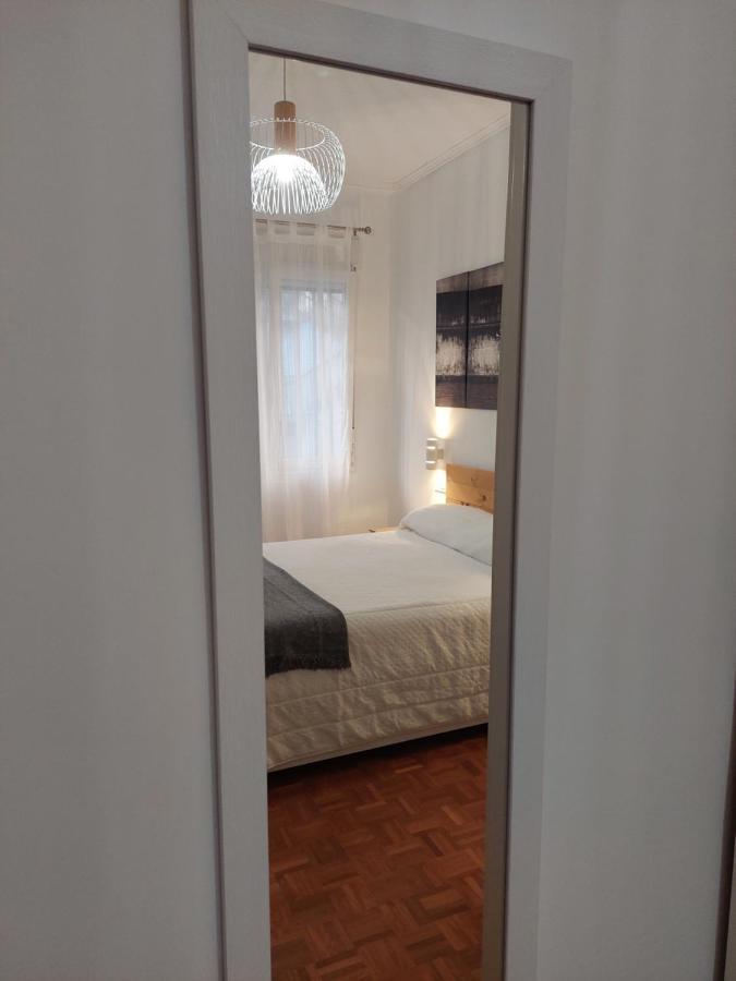 Piso Luminoso, Amplio Y Tranquilo En Casco Viejo Apartment Билбао Екстериор снимка