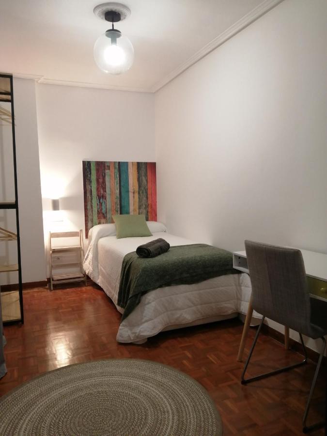 Piso Luminoso, Amplio Y Tranquilo En Casco Viejo Apartment Билбао Екстериор снимка